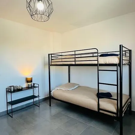 T3 Cosy Proche Avec Parking Апартаменты *