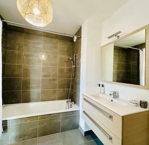 T3 Cosy Proche Avec Parking Apartment *
